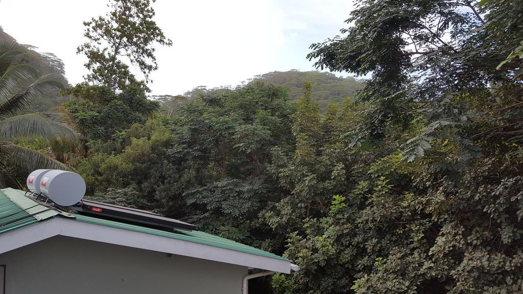 Villa Kayola - Self Catering Pointe La Rue Buitenkant foto