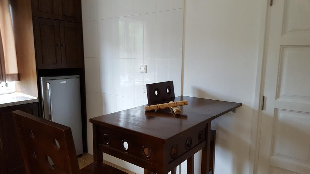 Villa Kayola - Self Catering Pointe La Rue Buitenkant foto