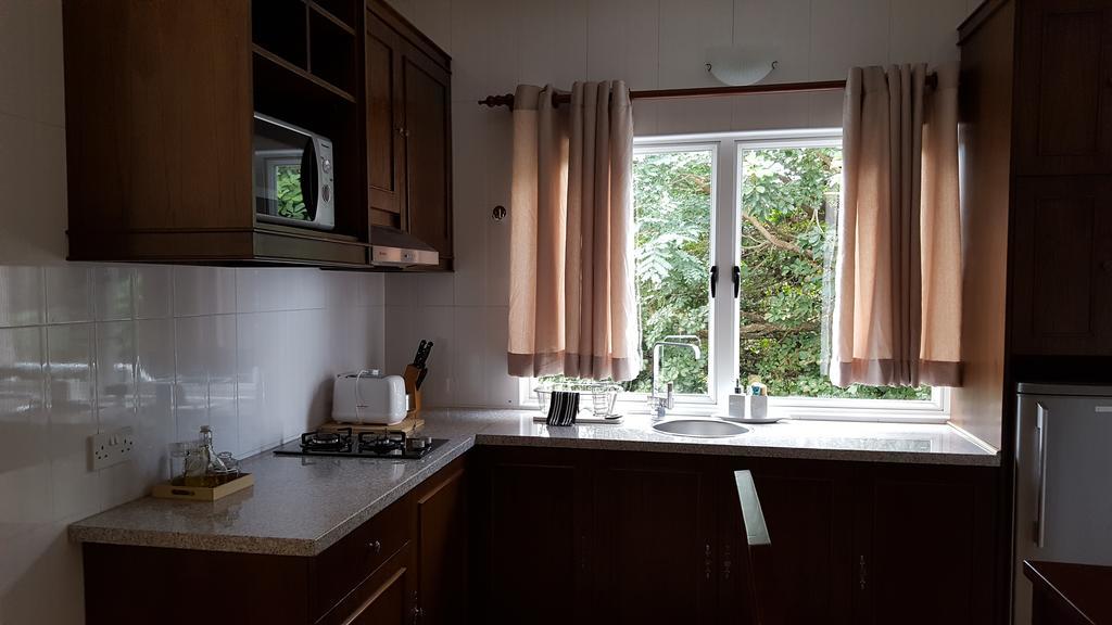 Villa Kayola - Self Catering Pointe La Rue Buitenkant foto