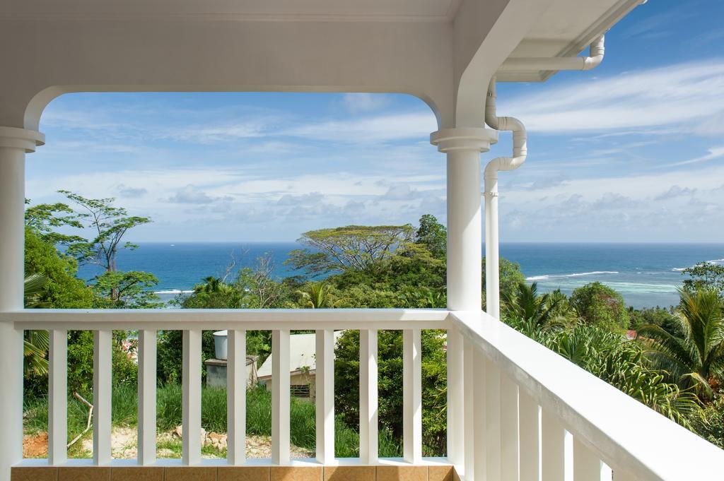 Villa Kayola - Self Catering Pointe La Rue Buitenkant foto