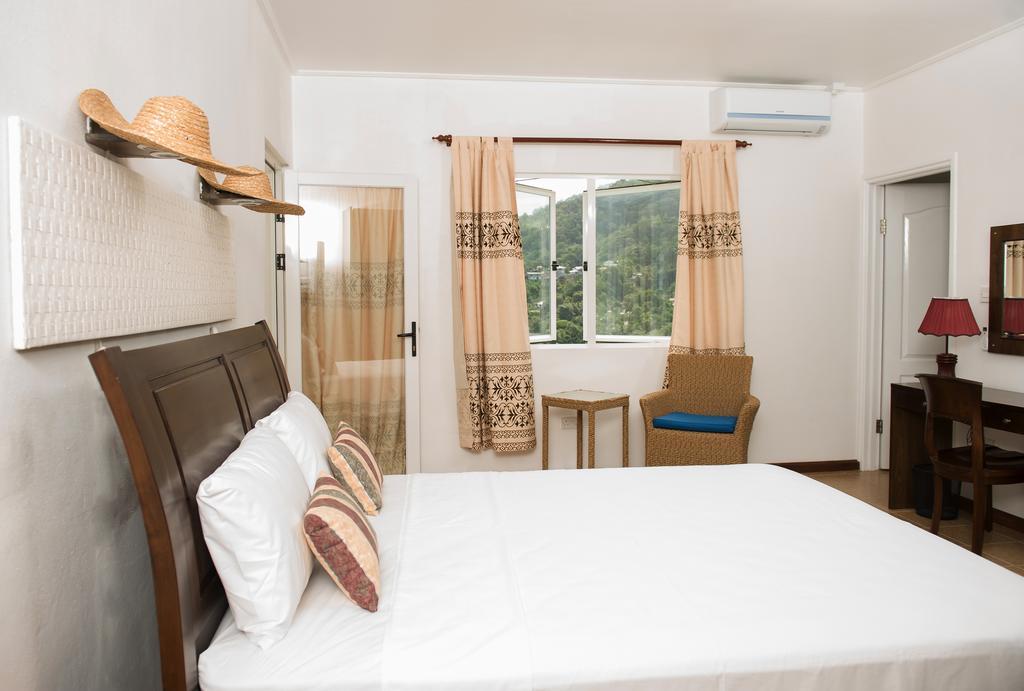 Villa Kayola - Self Catering Pointe La Rue Buitenkant foto