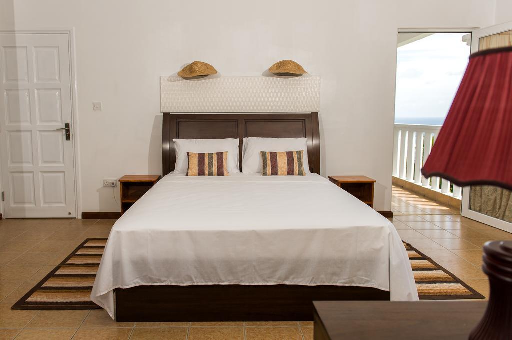 Villa Kayola - Self Catering Pointe La Rue Buitenkant foto