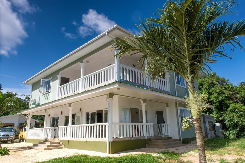 Villa Kayola - Self Catering Pointe La Rue Buitenkant foto